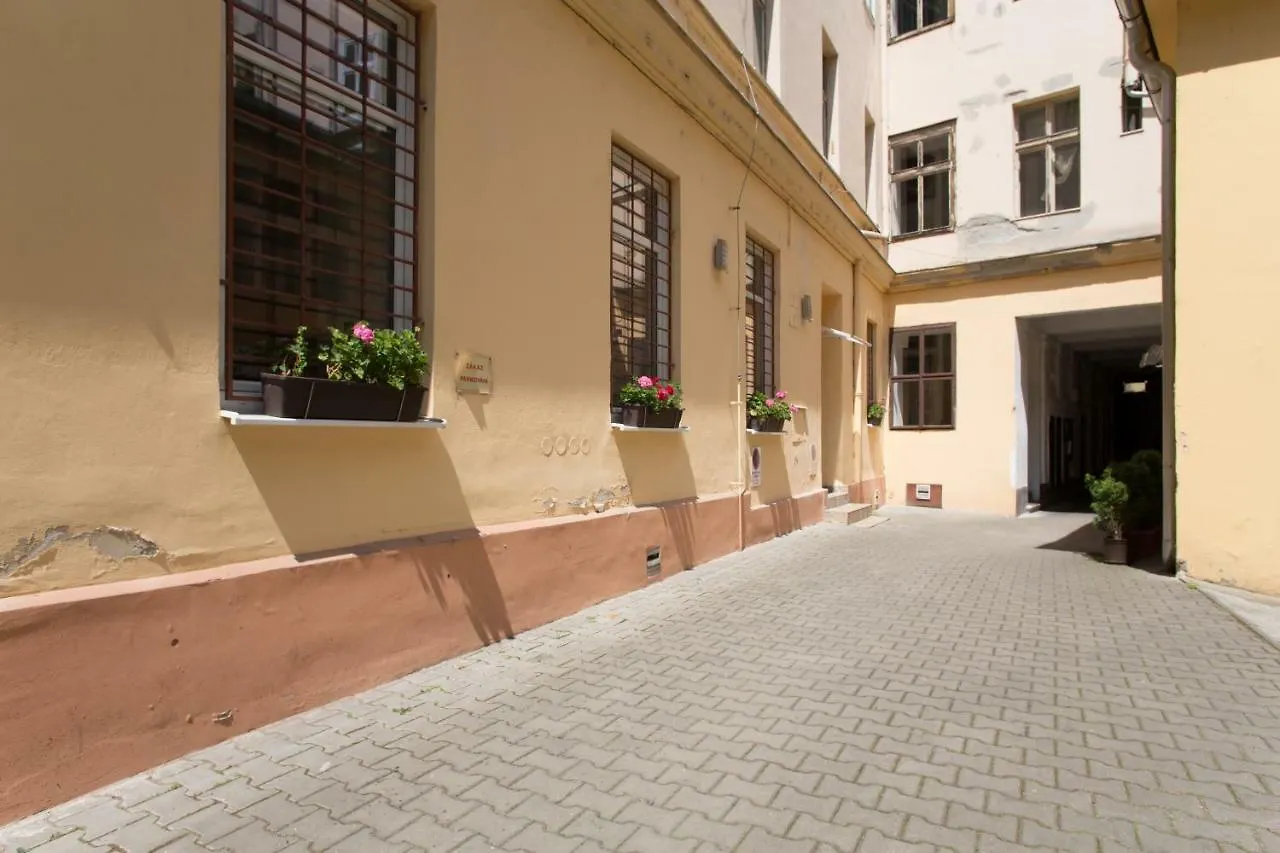 Jt'S Apartments Jecna Str. Prague Czech Republic